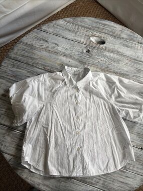 As new, GAP 100% cotton poplin button up shirt with blouson sleeves, size XL